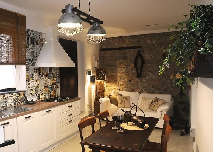 Vakantiehuis Il Rifugio Dell'aspide *